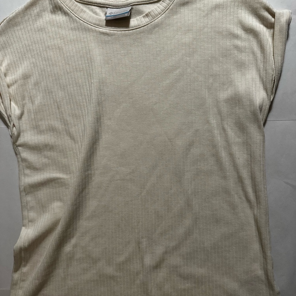 Columbia Women's Light Cream Short Sleeve Ribbed Top